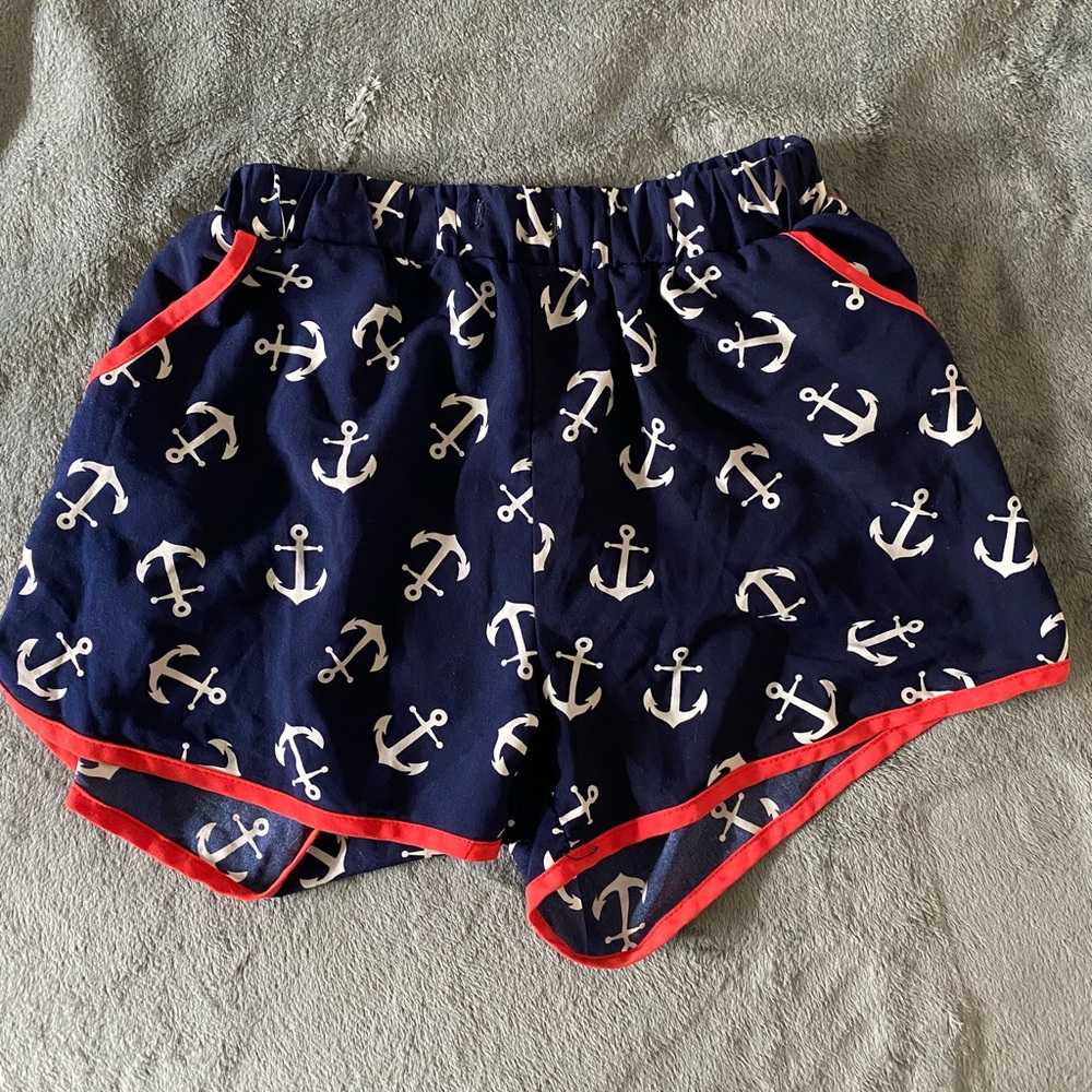 Rue 21 elastic band anchor shorts
